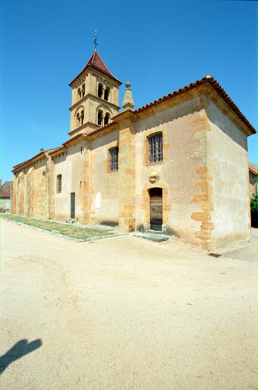 FR-Montceaux_l_Etoile-Saints_Pierre_et_Paul-7313-0020.jpg