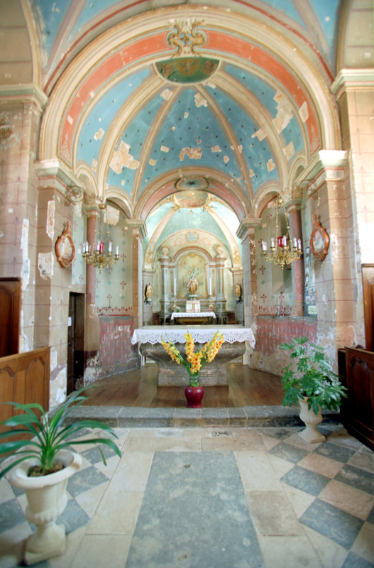 FR-Montceaux_l_Etoile-Saints_Pierre_et_Paul-7313-0023.jpg