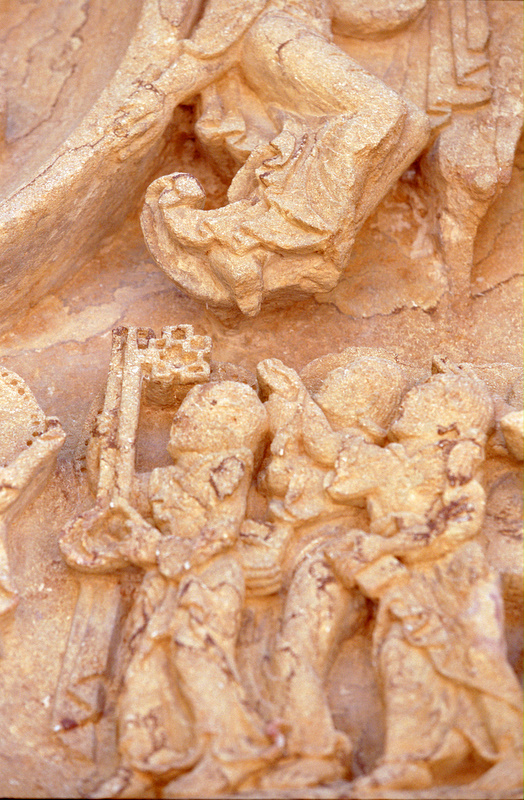 FR-Montceaux_l_Etoile-Saints_Pierre_et_Paul-7314-0005.jpg