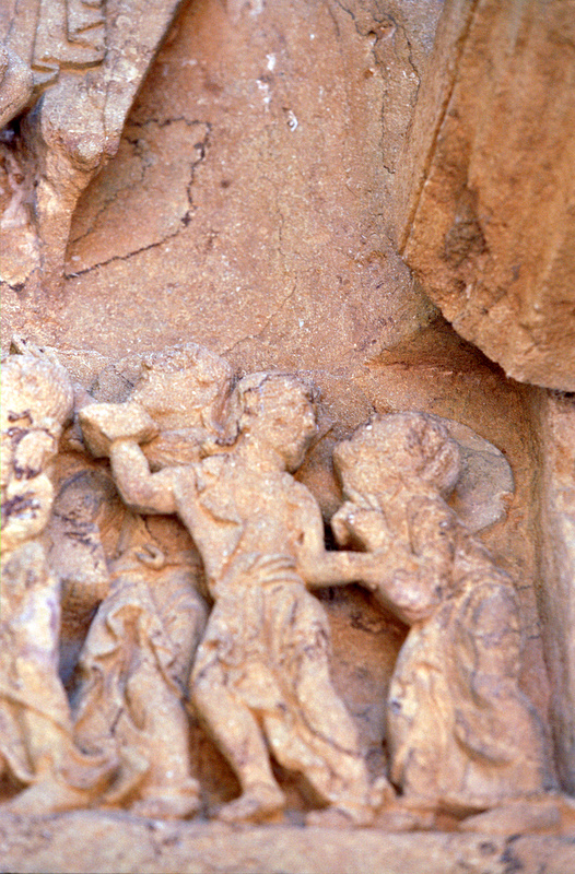 FR-Montceaux_l_Etoile-Saints_Pierre_et_Paul-7314-0006.jpg