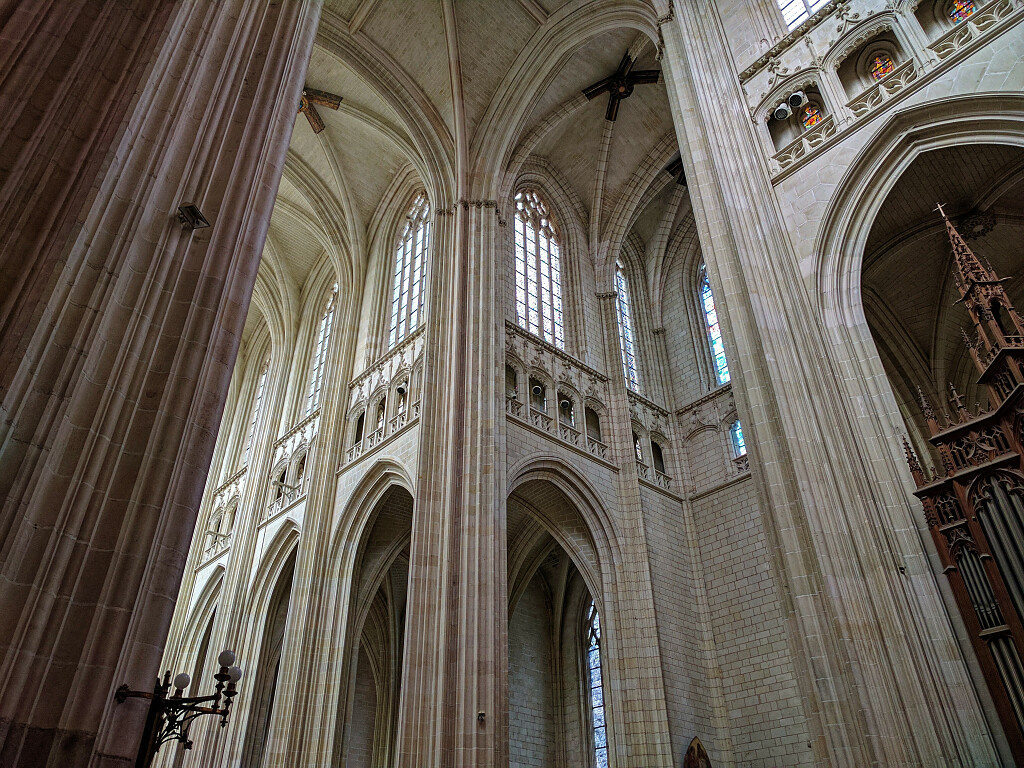 FR-Nantes-Saint_Pierre_et_Saint_Paul-IMG_20170405_121645_DxO.jpg