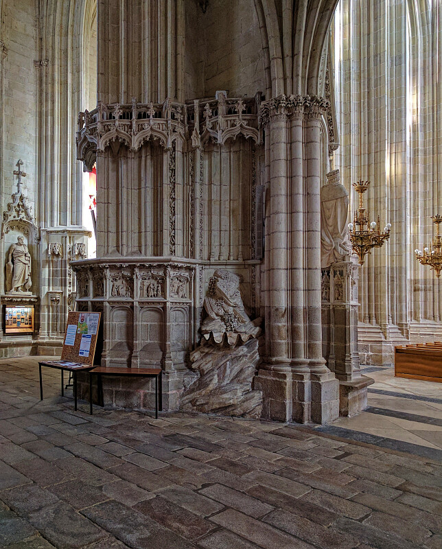 FR-Nantes-Saint_Pierre_et_Saint_Paul-IMG_20170405_122529_DxO.jpg