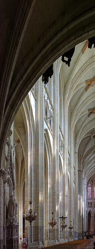 FR-Nantes-Saint_Pierre_et_Saint_Paul-IMG_20170405_122612_DxO.jpg