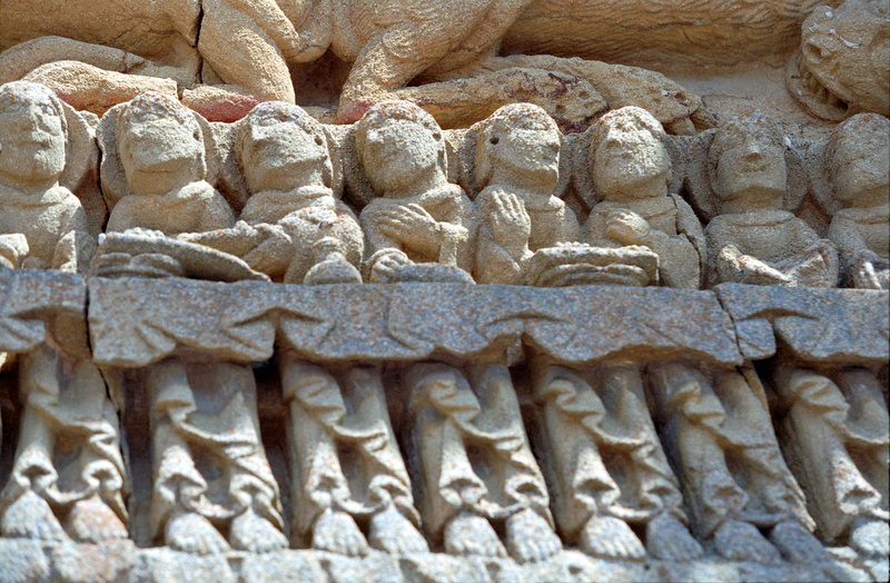FR-Neuilly_en_Donjon-Sainte_Marie_Madeleine-7314-0014.jpg