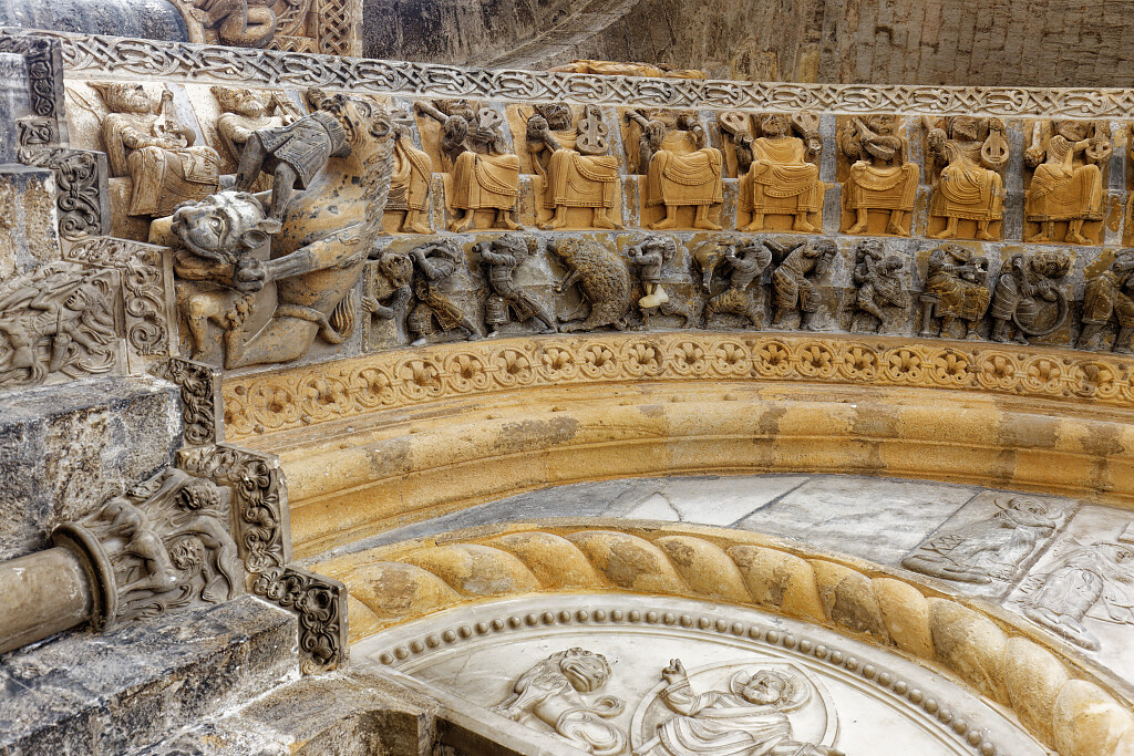FR-Oloron_Sainte_Marie-Sainte_Marie_d_Oloron-E6D_2021-07-31_4709.jpg