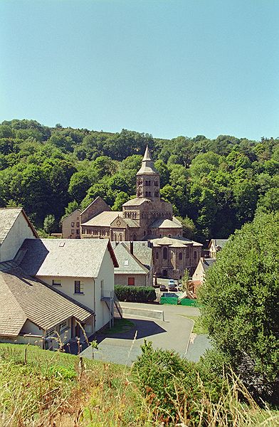 FR-Orcival-Notre_Dame-4712-0006.jpg