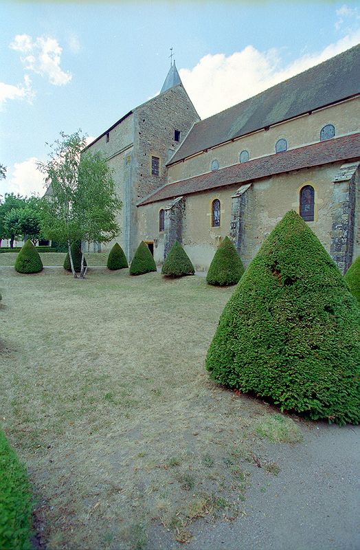 FR-Perrecy_les_Forges-Saint_Pierre_et_Saint_Benoit-7320-0032.jpg