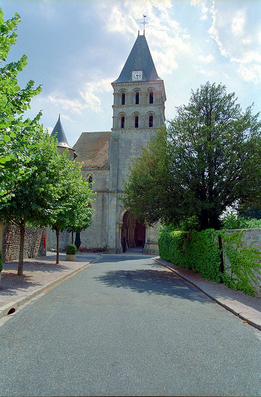 FR-Perrecy_les_Forges-Saint_Pierre_et_Saint_Benoit-7323-0015.jpg