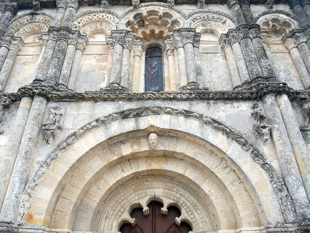 Saint Pierre de Petit Palais