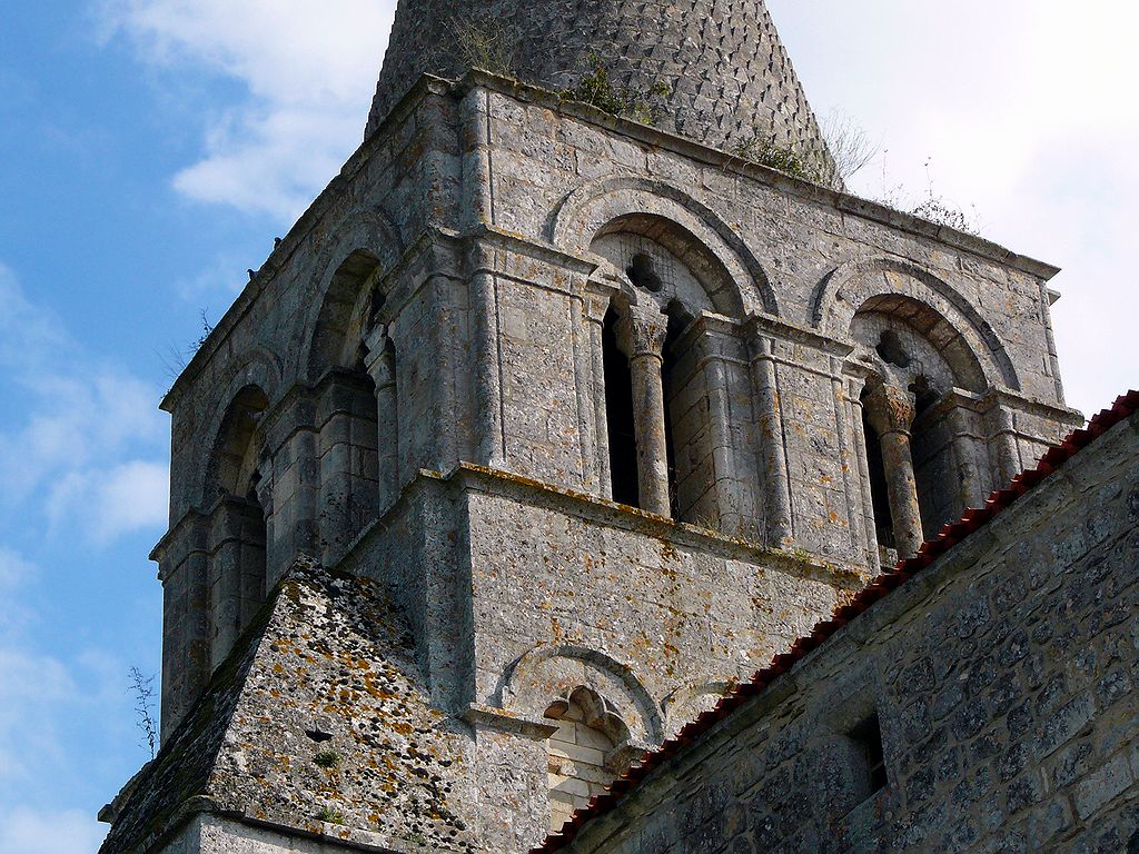 FR-Roullet_Saint_Estephe-Saint_Estephe-a80_2006-09-29_0002.jpg