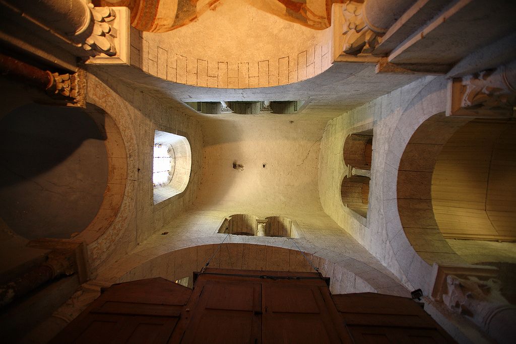 FR-Saint_Chef-Notre_Dame-E5D_2011-08-11_1675.jpg