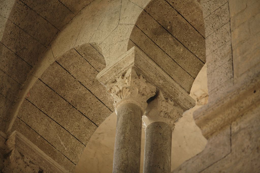 FR-Saint_Chef-Notre_Dame-E5D_2011-08-11_1688.jpg