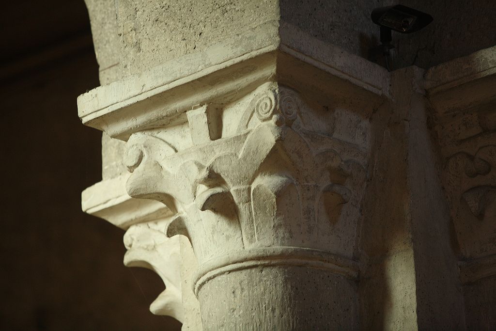 FR-Saint_Chef-Notre_Dame-E5D_2011-08-11_1691.jpg
