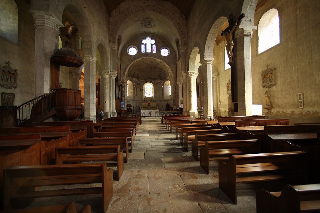 FR-Saint_Chef-Notre_Dame-E5D_2011-08-11_1707.jpg