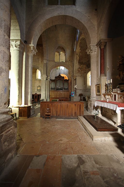FR-Saint_Chef-Notre_Dame-E5D_2011-08-11_1714.jpg