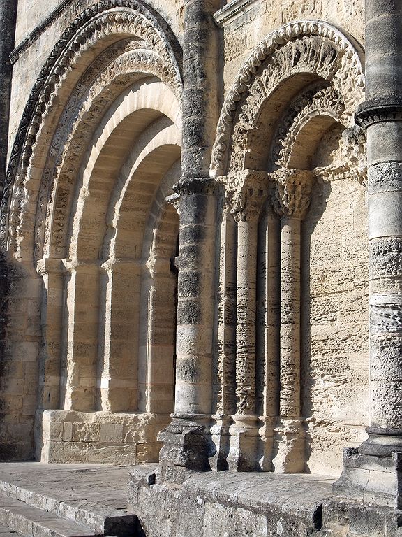 Collégiale et chapelle de la Trinité de Saint Emilion 