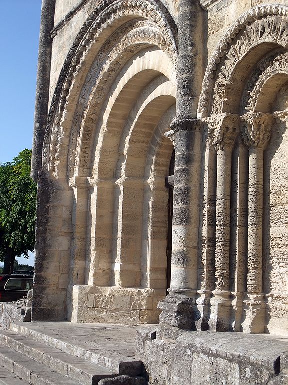 Collégiale et chapelle de la Trinité de Saint Emilion 