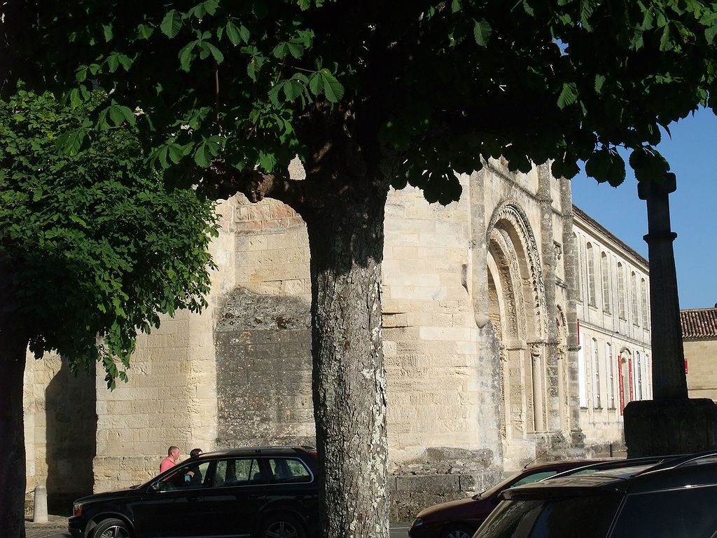 Collégiale et chapelle de la Trinité de Saint Emilion 