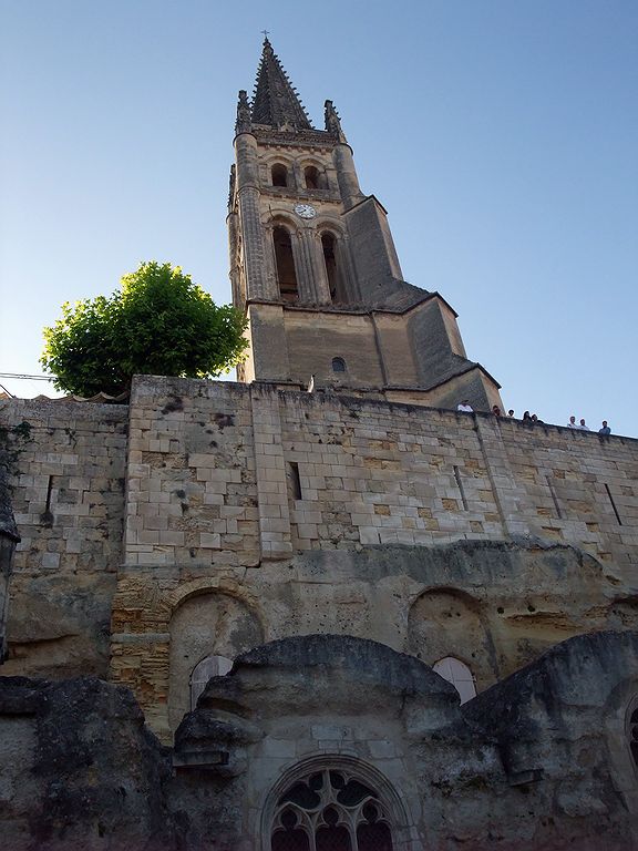 Collégiale et chapelle de la Trinité de Saint Emilion 