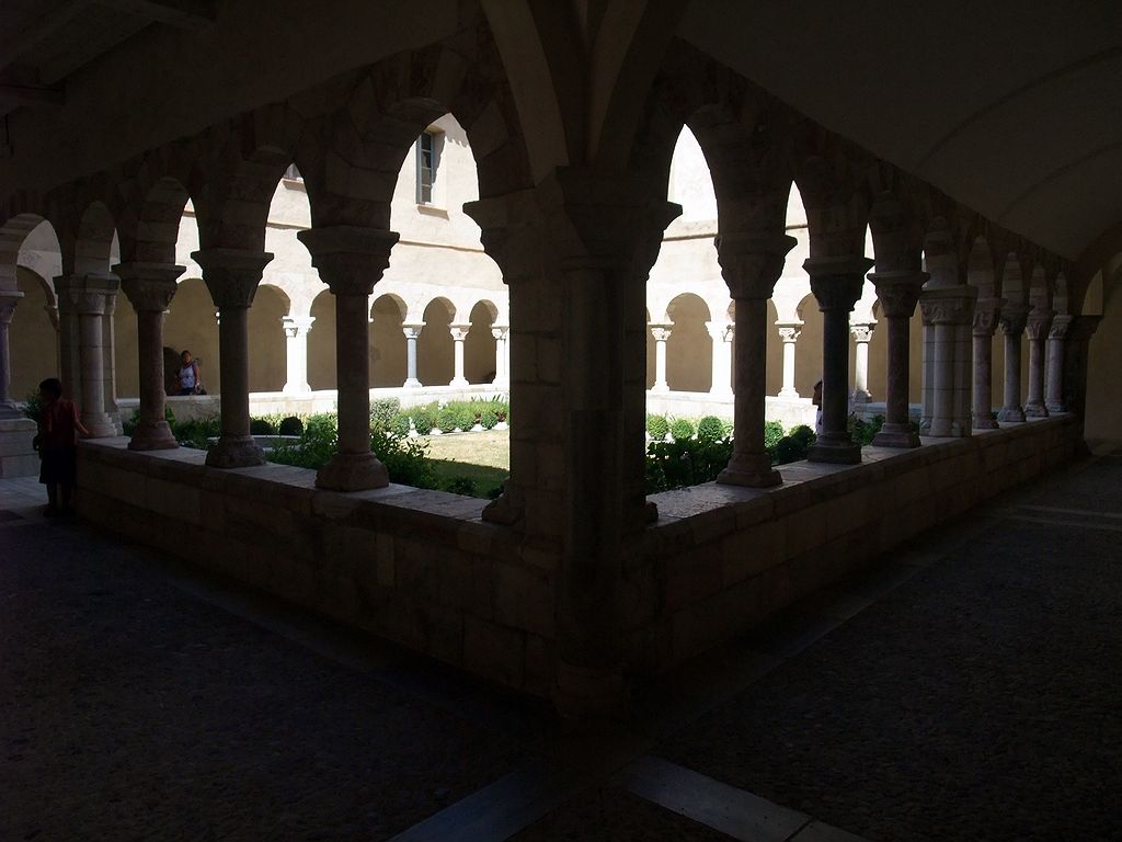 FR-Saint_Genis_des_fontaines-Saint_Michel-f100_2008-08-16_2335_pt.jpg