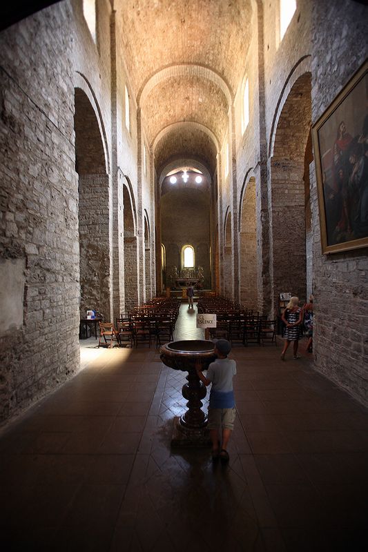 FR-Saint_Guilhem_le-Desert-Gellone-E5D_2011-07-15_0856.jpg