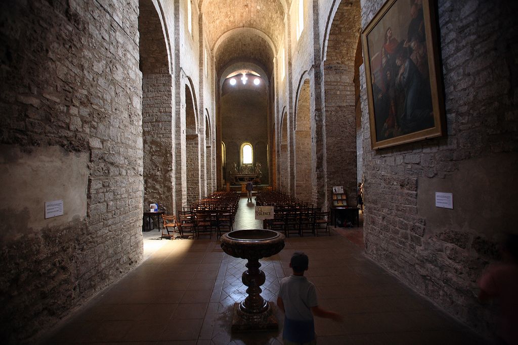 FR-Saint_Guilhem_le-Desert-Gellone-E5D_2011-07-15_0858.jpg