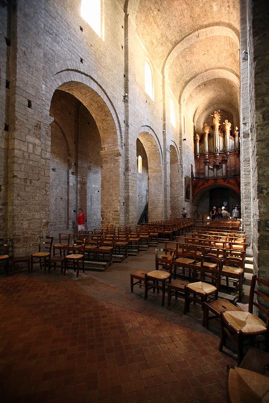 FR-Saint_Guilhem_le-Desert-Gellone-E5D_2011-07-15_0863.jpg