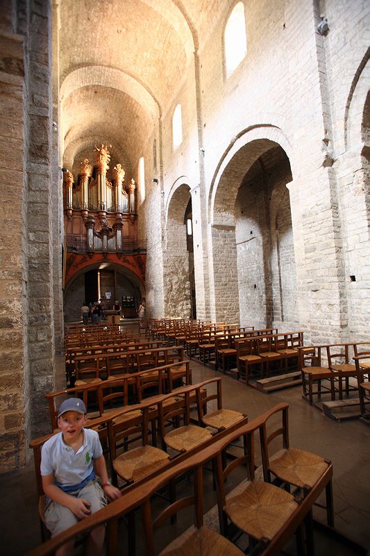FR-Saint_Guilhem_le-Desert-Gellone-E5D_2011-07-15_0870.jpg