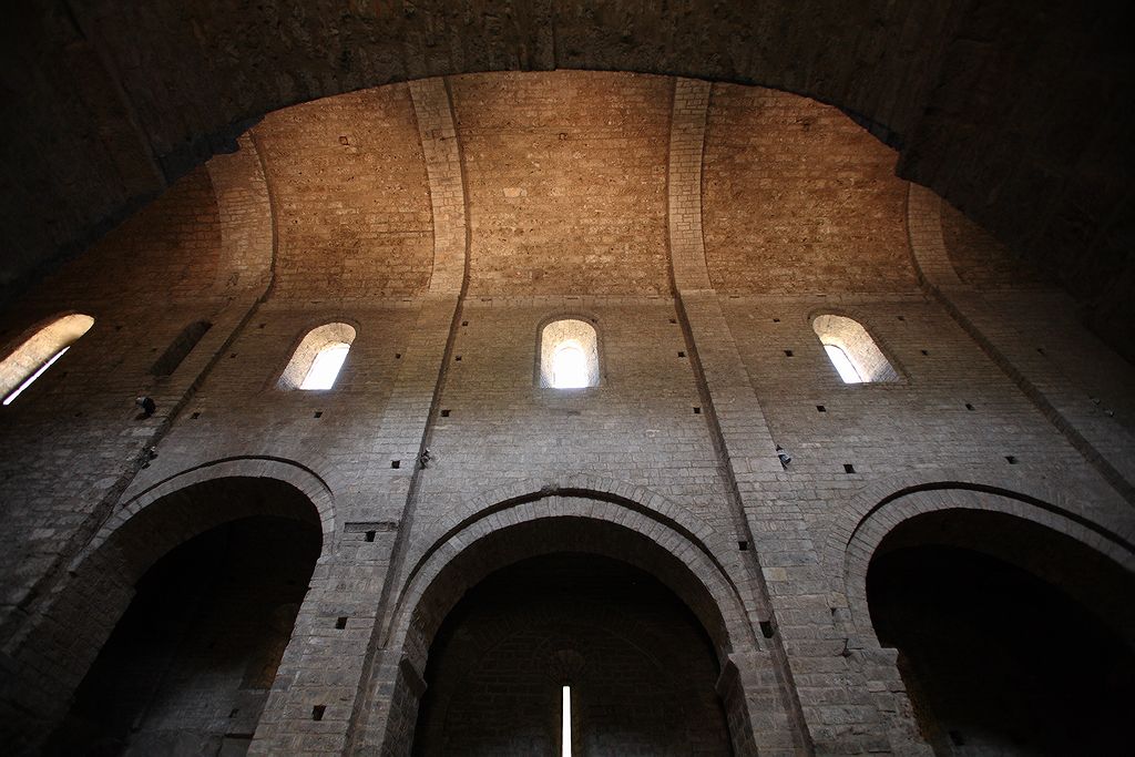 FR-Saint_Guilhem_le-Desert-Gellone-E5D_2011-07-15_0876.jpg