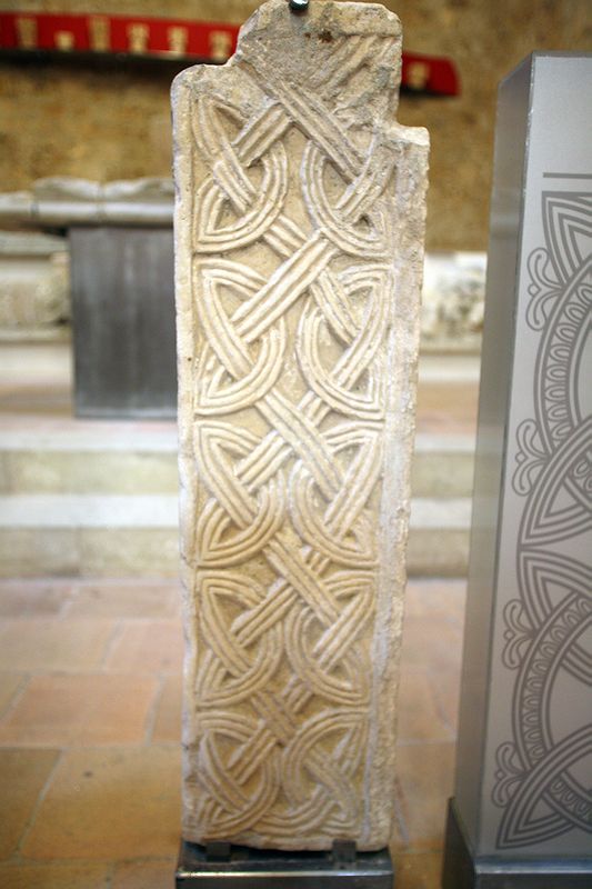 FR-Saint_Guilhem_le-Desert-Gellone-E5D_2011-07-15_0908.jpg