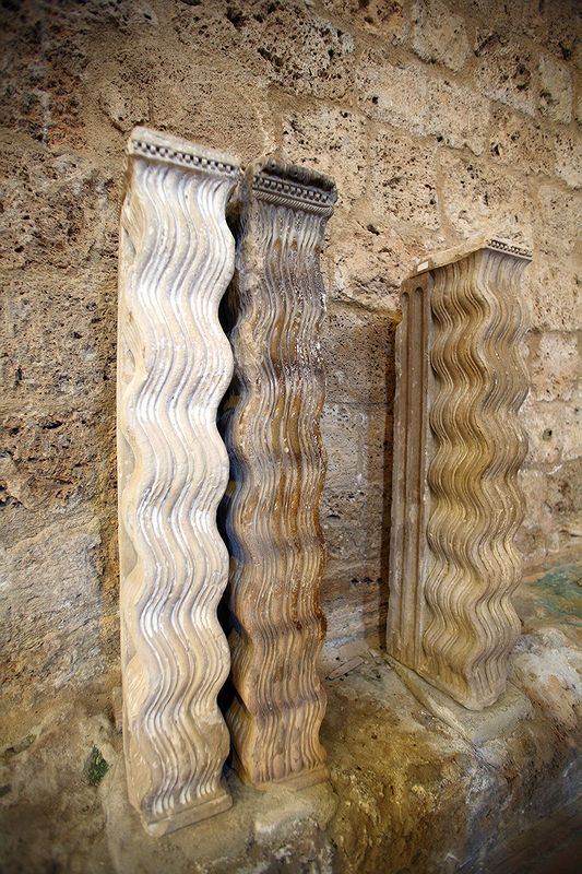 FR-Saint_Guilhem_le-Desert-Gellone-E5D_2011-07-15_0915.jpg