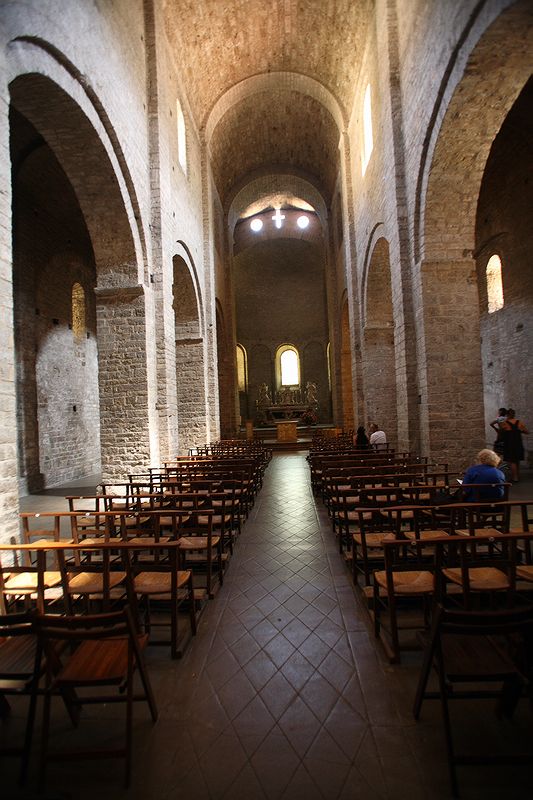 FR-Saint_Guilhem_le-Desert-Gellone-E5D_2011-07-15_0936.jpg