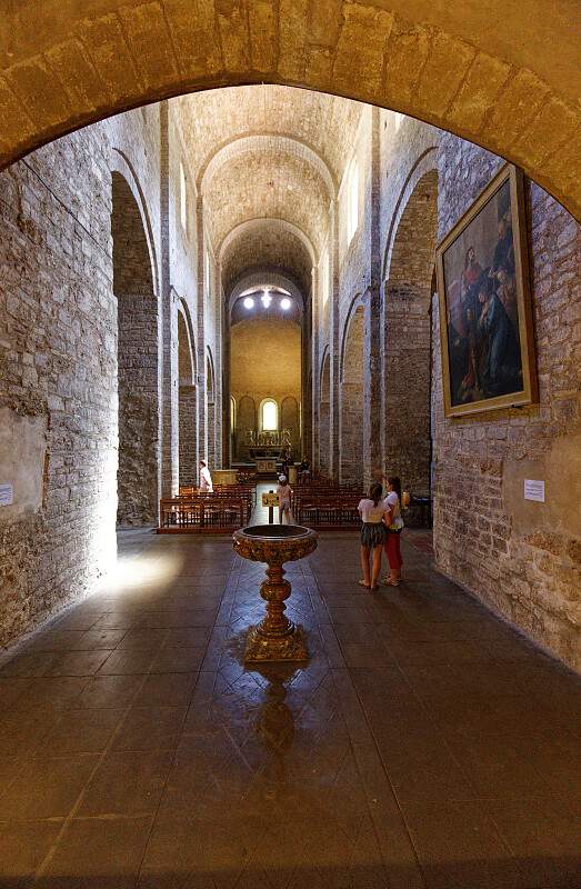 FR-Saint_Guilhem_le-Desert-Gellone-E6D_2019-07-31_4147.jpg