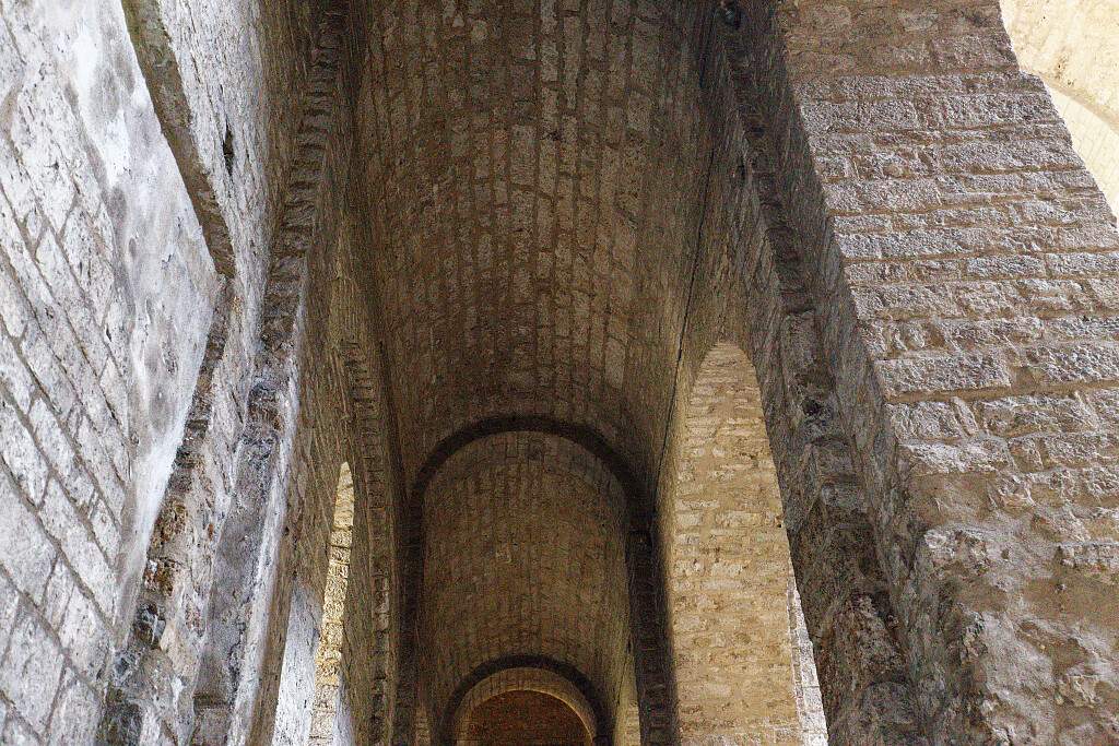 FR-Saint_Guilhem_le-Desert-Gellone-E6D_2019-07-31_4148.jpg
