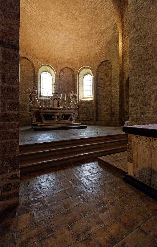 FR-Saint_Guilhem_le-Desert-Gellone-E6D_2019-07-31_4155.jpg