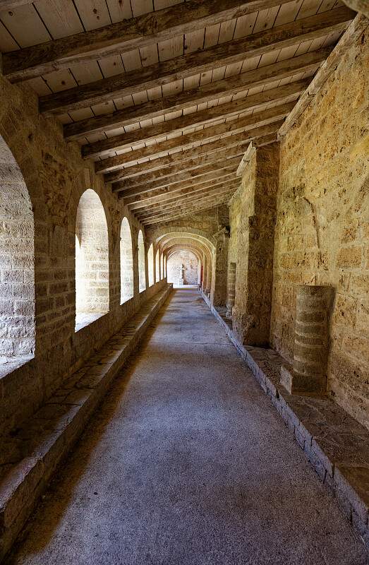 FR-Saint_Guilhem_le-Desert-Gellone-E6D_2019-07-31_4172.jpg