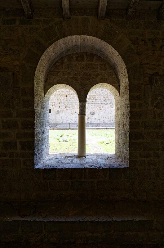FR-Saint_Guilhem_le-Desert-Gellone-E6D_2019-07-31_4173.jpg