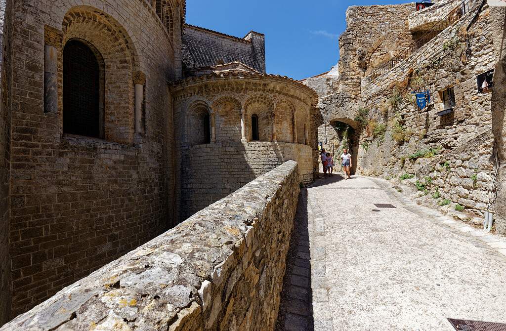 FR-Saint_Guilhem_le-Desert-Gellone-E6D_2019-07-31_4179.jpg