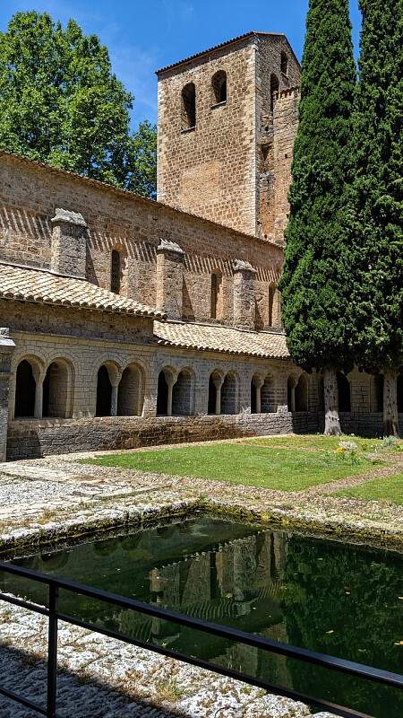 FR-Saint_Guilhem_le-Desert-Gellone-IMG_20190731_134622_DxO.jpg