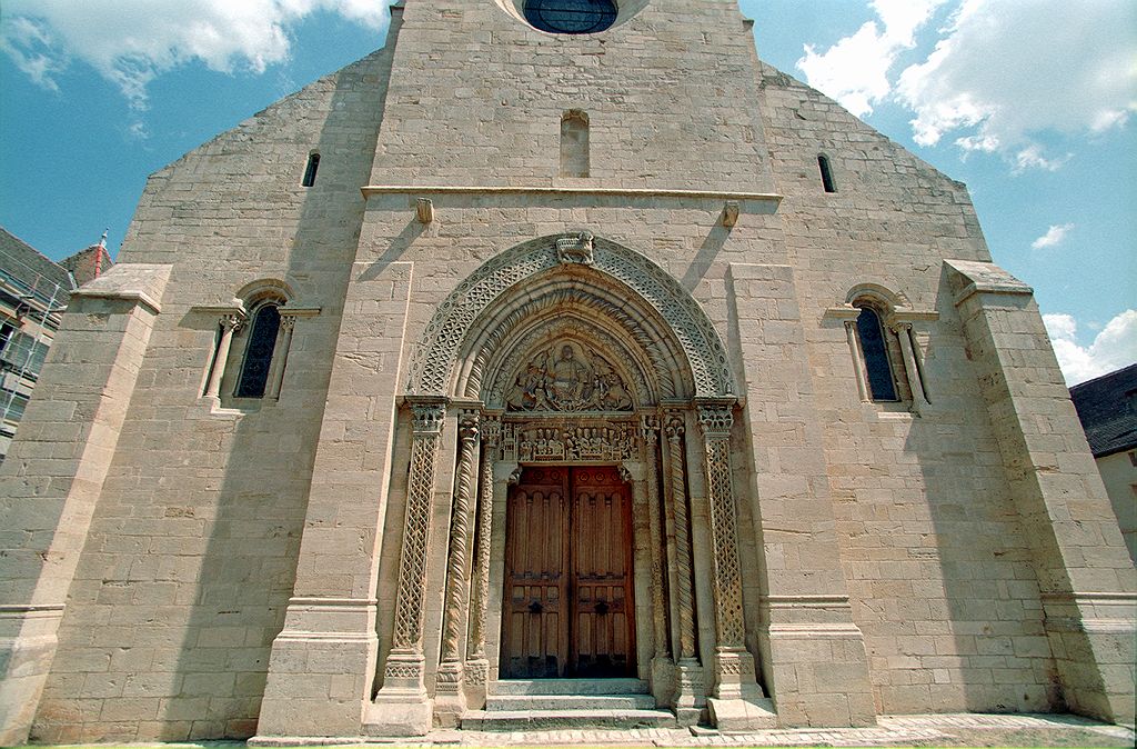 FR-Semur_en_Brionnais-Saint_Hilaire-7302-0022.jpg