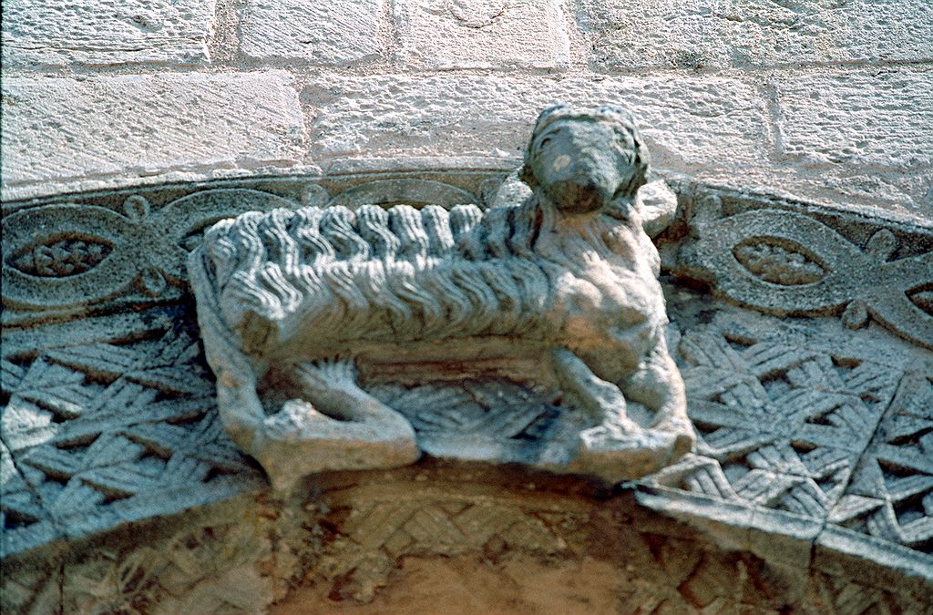 FR-Semur_en_Brionnais-Saint_Hilaire-7302-0034.jpg