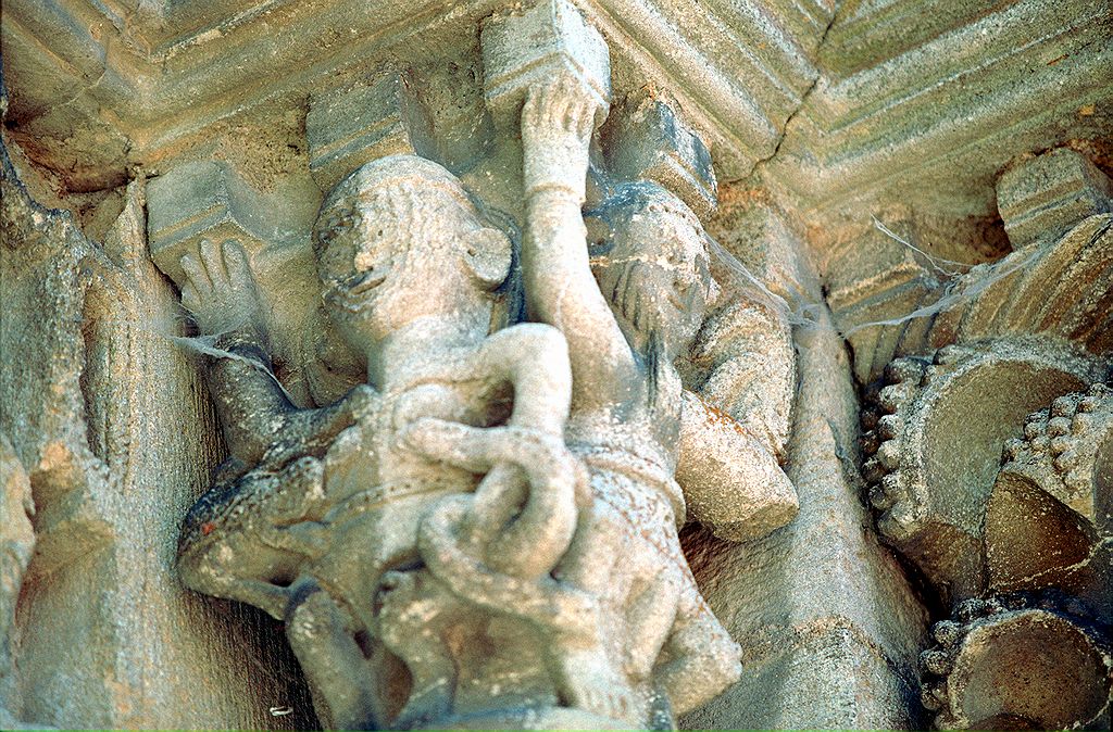 FR-Semur_en_Brionnais-Saint_Hilaire-7302-0035.jpg
