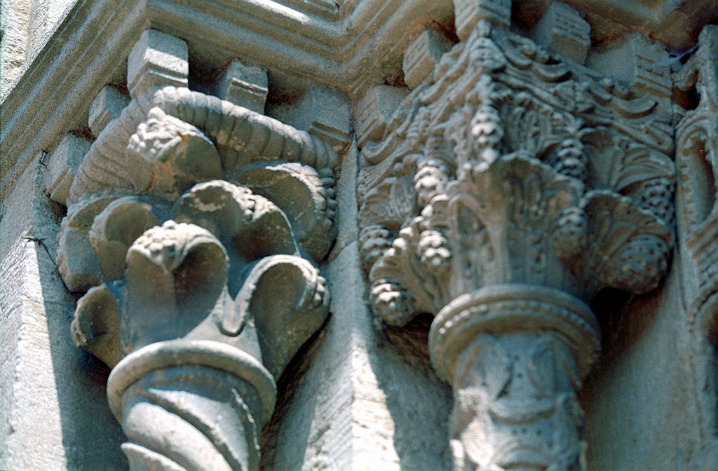 FR-Semur_en_Brionnais-Saint_Hilaire-7302-0036.jpg
