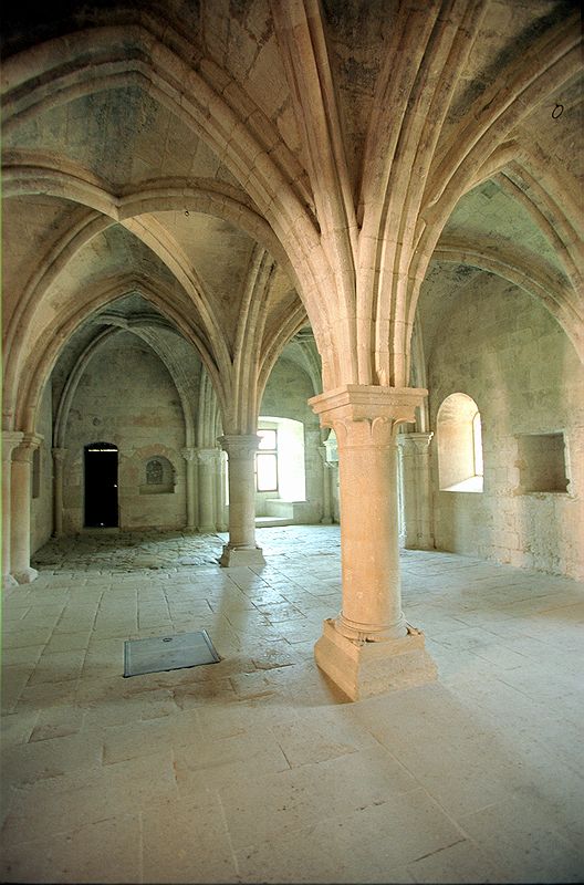 FR-Silvacane-Notre_Dame-7622-0035.jpg