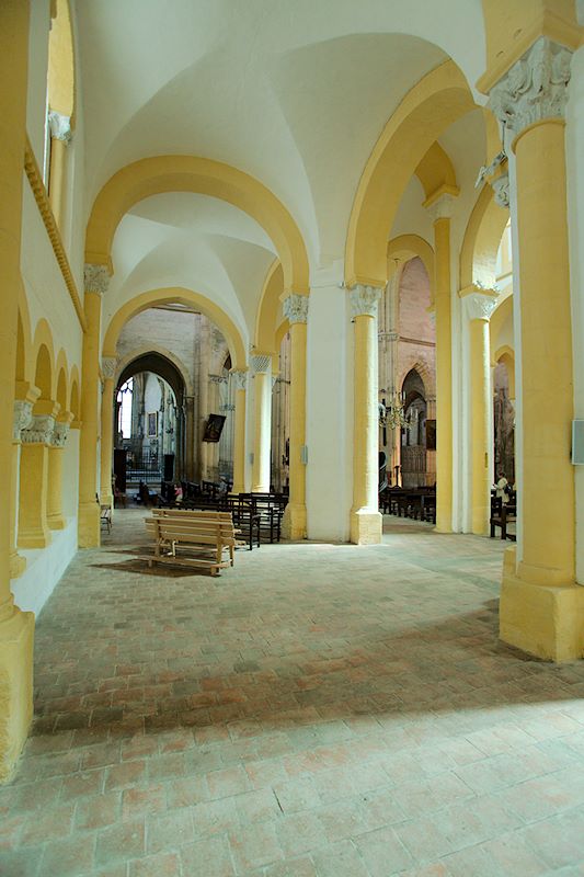 FR-Souvigny-Saint_Pierre_et_Saint_Paul-E5D_2012-09-02_2383.jpg