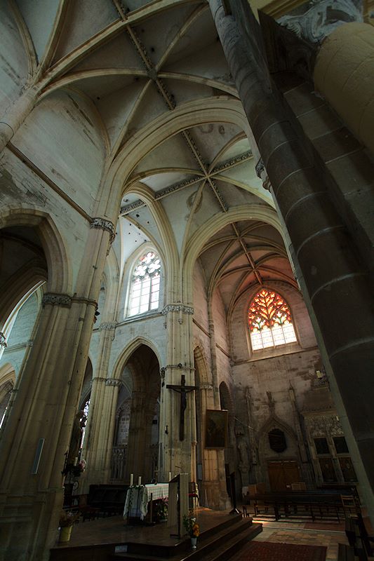 FR-Souvigny-Saint_Pierre_et_Saint_Paul-E5D_2012-09-02_2386.jpg