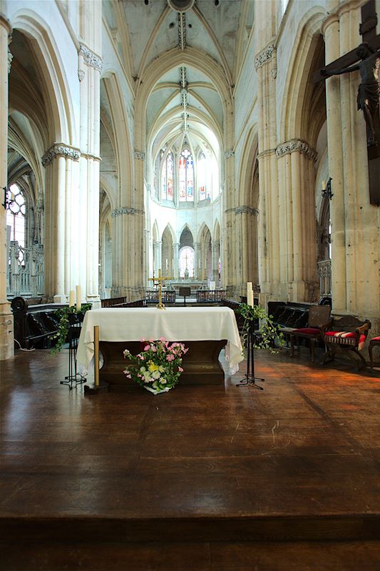 FR-Souvigny-Saint_Pierre_et_Saint_Paul-E5D_2012-09-02_2393.jpg