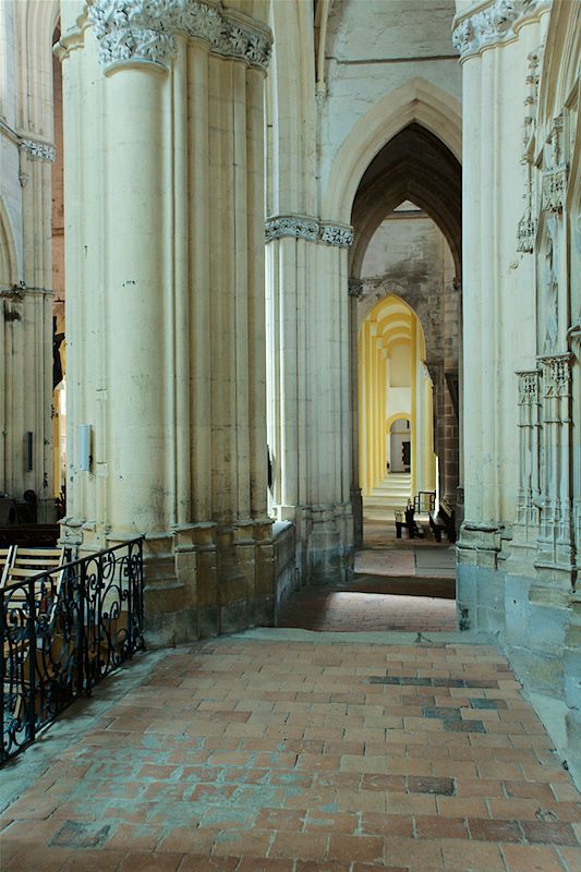 FR-Souvigny-Saint_Pierre_et_Saint_Paul-E5D_2012-09-02_2400.jpg