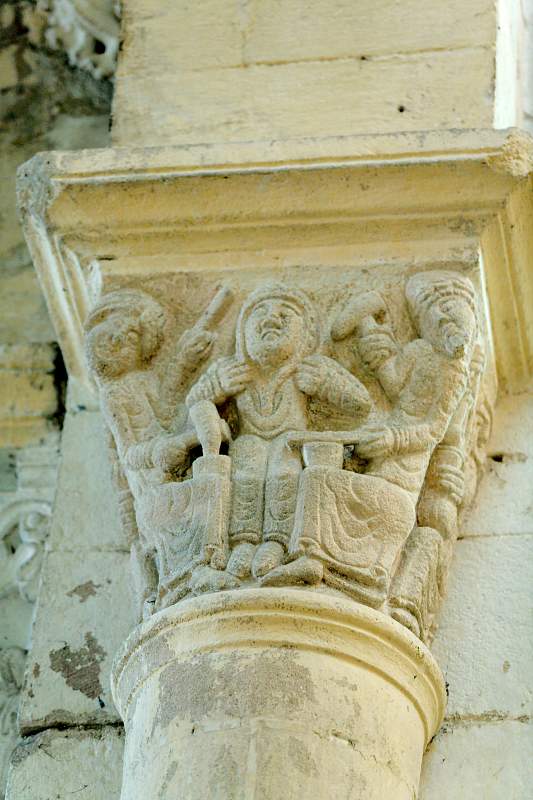 FR-Souvigny-Saint_Pierre_et_Saint_Paul-E5D_2012-09-02_2405.jpg