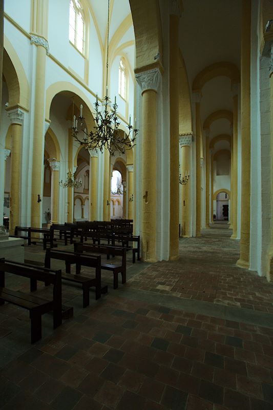FR-Souvigny-Saint_Pierre_et_Saint_Paul-E5D_2012-09-02_2524.jpg